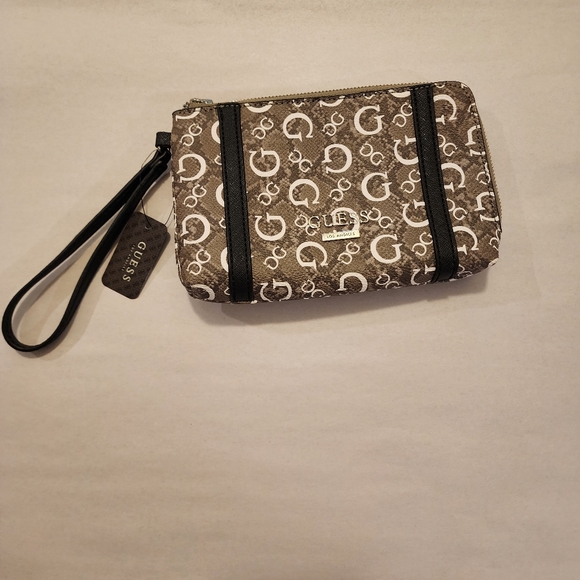 Guess Logo Wrisltet in Gray, White, and Black. NWT. - Picture 5 of 14